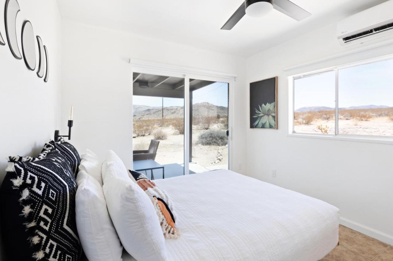 트웬티나인팜스 1 Minute To Joshua Tree National Park, Hot Tub, Stars, Private - The Wkndr 빌라 외부 사진