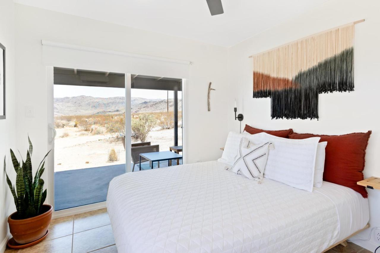 트웬티나인팜스 1 Minute To Joshua Tree National Park, Hot Tub, Stars, Private - The Wkndr 빌라 외부 사진