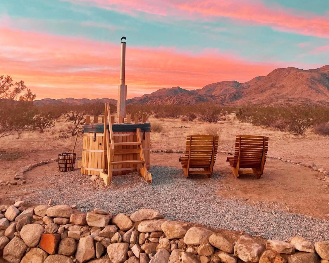 트웬티나인팜스 1 Minute To Joshua Tree National Park, Hot Tub, Stars, Private - The Wkndr 빌라 외부 사진